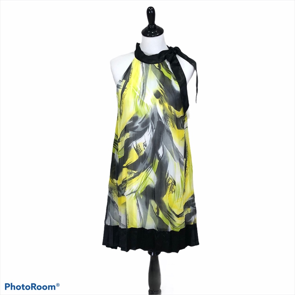 Dots fully pleated sleeveless lined dress with a side satiny neck tie